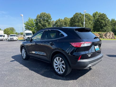 Used 2021 Ford Escape Titanium w/ Titanium Elite Package AWD/4WD image 5