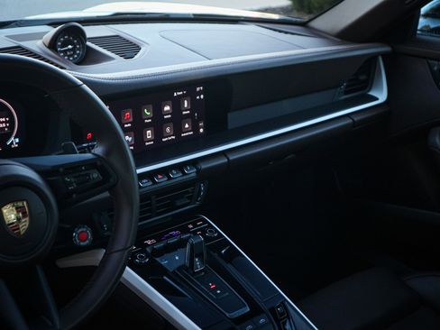 Used 2025 Porsche 911 Targa 4 GTS image 30