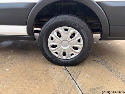 Used 2019 Ford Transit 350 XLT image 32