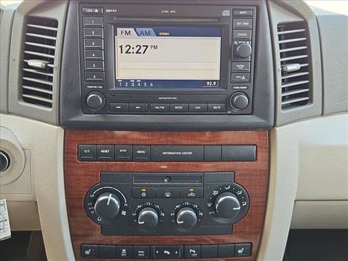Used 2005 Jeep Grand Cherokee Limited AWD/4WD image 14