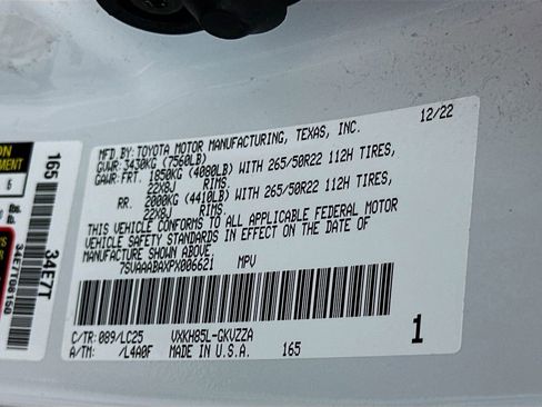 Used 2023 Toyota Sequoia Capstone image 34