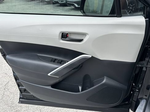 Used 2022 Toyota Corolla Cross L FWD image 24