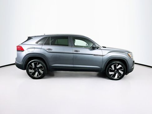 Used 2024 Volkswagen Atlas Cross Sport SE image 10