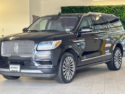 Used 2019 Lincoln Navigator L Reserve image 8