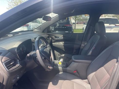 Used 2023 Chevrolet Equinox RS AWD/4WD image 8