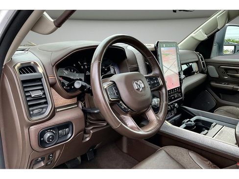 Certified 2025 RAM 1500 Limited AWD/4WD image 17