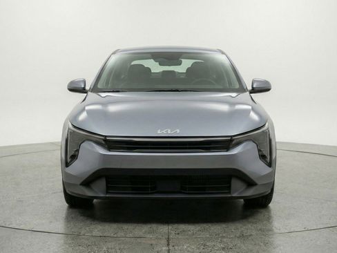 Used 2025 Kia K4 FWD image 2