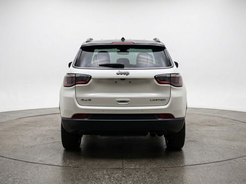 Used 2025 Jeep Compass Limited AWD/4WD image 7