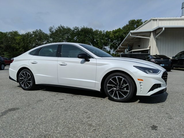Used 2020 Hyundai Sonata SEL Plus FWD image 2