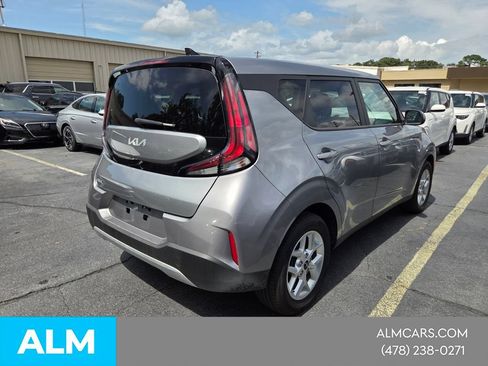 Used 2025 Kia Soul LX FWD image 12