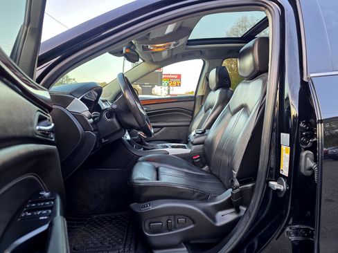 Used 2016 Cadillac SRX Luxury w/ Driver Awareness Package image 9