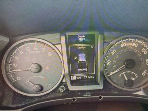 Used 2017 Toyota Tacoma TRD Pro AWD/4WD image 2