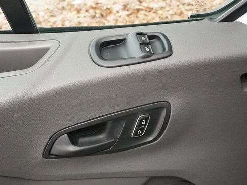 Used 2023 Ford Transit 350 XLT image 26