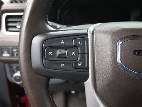 Certified 2024 GMC Yukon Denali image 32