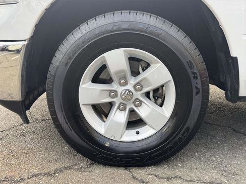 Used 2024 RAM 1500 Classic SLT image 7