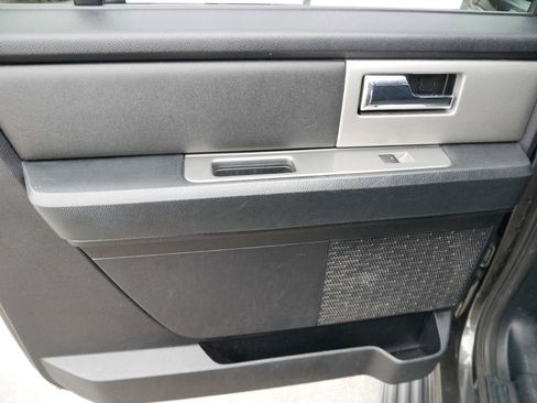 Used 2016 Ford Expedition EL XLT image 13