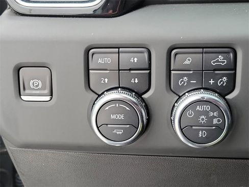 Used 2024 GMC Sierra 1500 Denali image 23