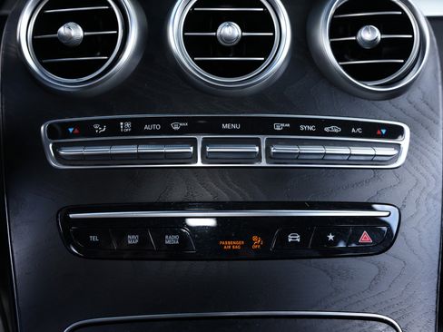 Used 2020 Mercedes-Benz GLC 63 AMG 4MATIC image 37