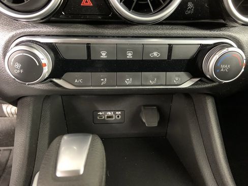 Used 2022 Nissan Sentra SV image 13