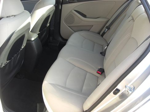 Used 2013 Kia Optima LX image 11