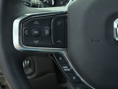 Used 2025 RAM 1500 Laramie AWD/4WD image 31