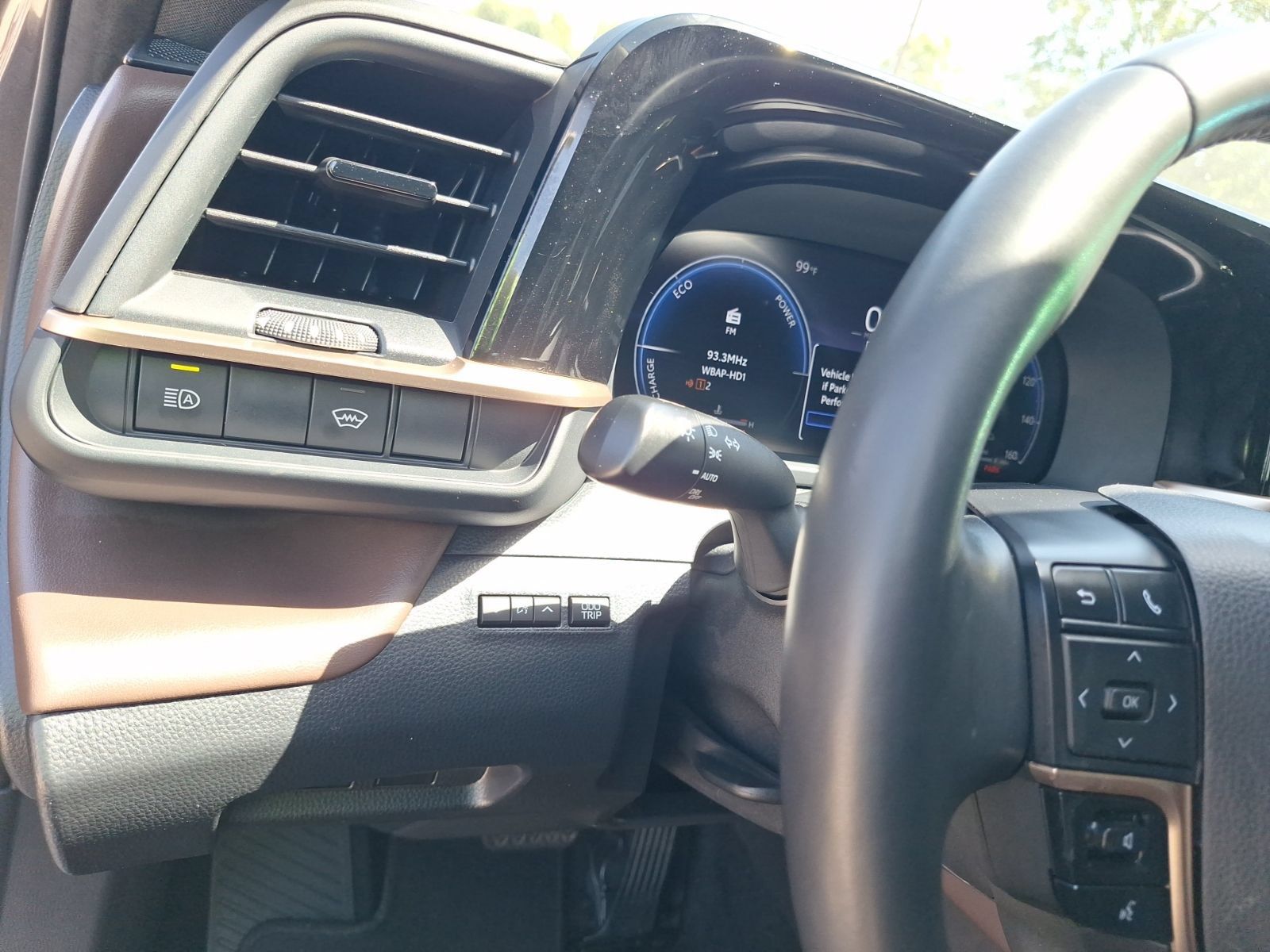 Used 2024 Toyota Crown AWD/4WD image 18