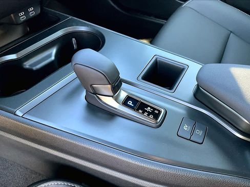 New 2026 Lexus UX 300h FWD image 11