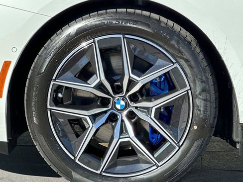 New 2026 BMW i5 eDrive40 w/ M Sport Package image 32