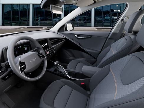New 2026 Kia Niro LX FWD image 17