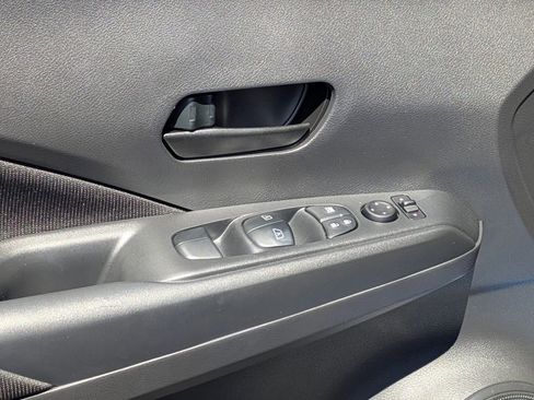 New 2025 Nissan Kicks Play S image 10