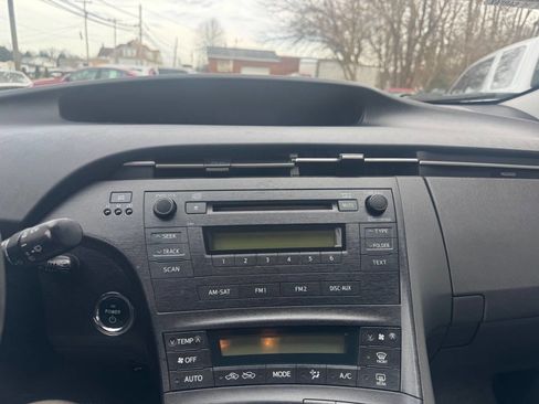 Used 2010 Toyota Prius Two image 29