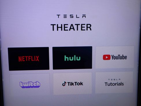 Used 2021 Tesla Model X Performance image 23