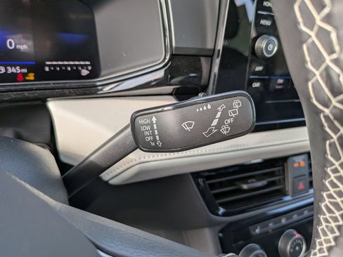 Certified 2025 Volkswagen Taos S AWD/4WD image 30