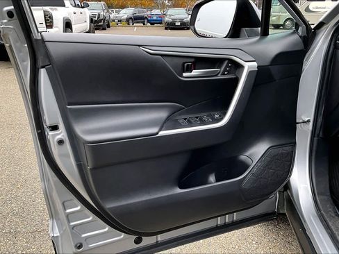 Certified 2023 Toyota RAV4 XLE Premium image 21