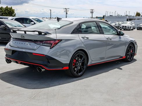 Used 2025 Hyundai Elantra N FWD image 4