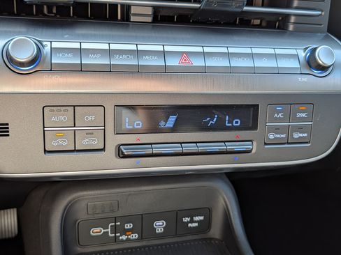 Used 2024 Hyundai Kona SEL FWD image 23