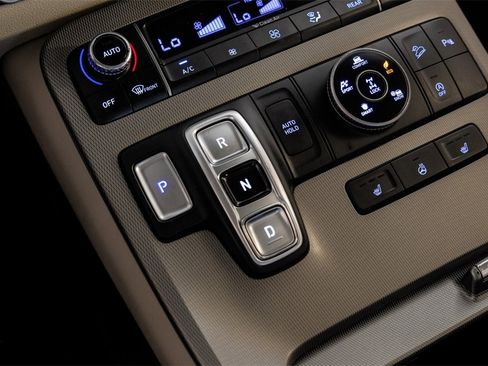 Used 2021 Hyundai Palisade SEL w/ Premium Package image 23