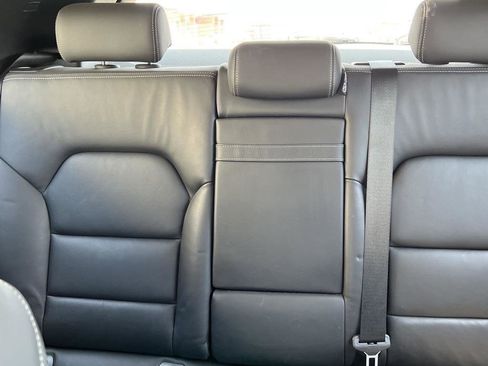 Used 2018 INFINITI QX30 Premium w/ Cargo Package image 12