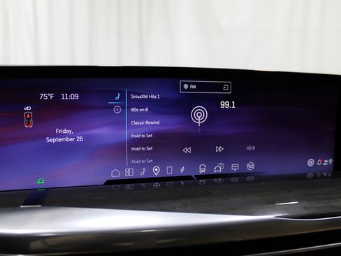 New 2025 Cadillac Escalade IQ Luxury 2 image 16