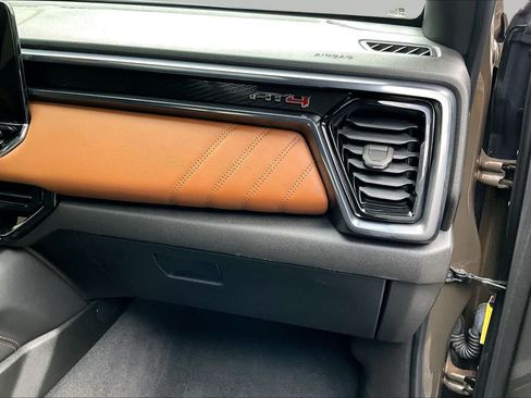 Used 2023 GMC Canyon AT4 AWD/4WD image 19