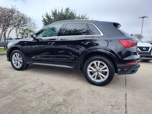 Certified 2025 Audi Q3 2.0T Premium w/ Convenience Package image 5