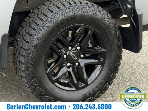 Used 2025 Chevrolet Silverado 1500 Custom Trail Boss image 30