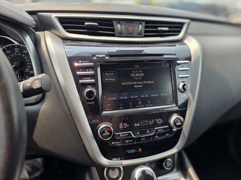 Used 2023 Nissan Murano SV AWD/4WD image 22