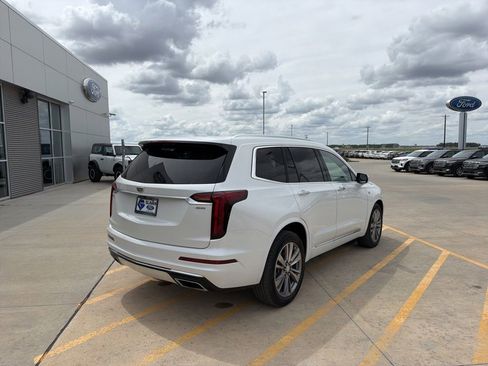 Used 2023 Cadillac XT6 Premium Luxury AWD/4WD image 8