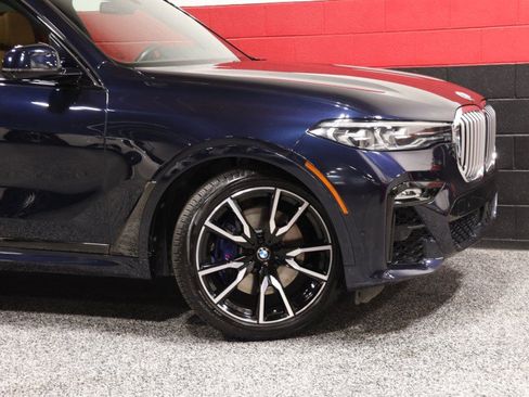 Used 2019 BMW X7 xDrive50i w/ M Sport Package AWD/4WD image 3