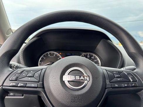 Used 2025 Nissan Sentra S FWD image 27