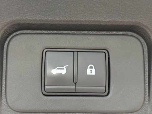 Used 2026 Nissan Rogue SL FWD image 24