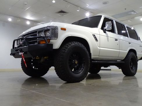 Used 1988 Toyota Land Cruiser AWD/4WD image 4
