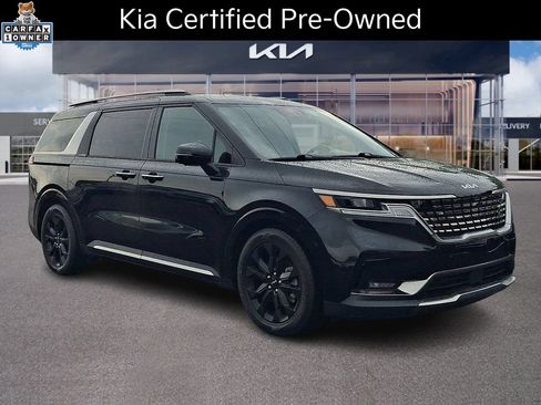 Certified 2023 Kia Carnival SX FWD image 1