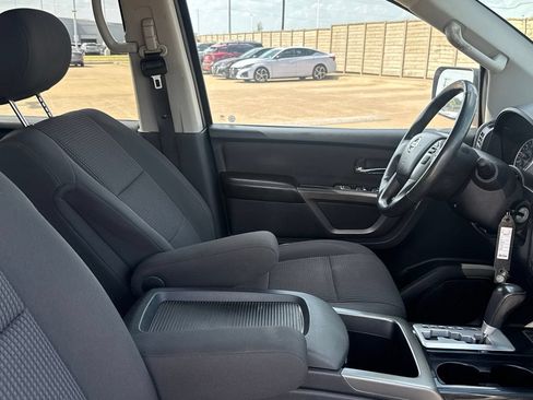 Used 2015 Nissan Titan SV w/ SV Value Truck Package RWD image 32
